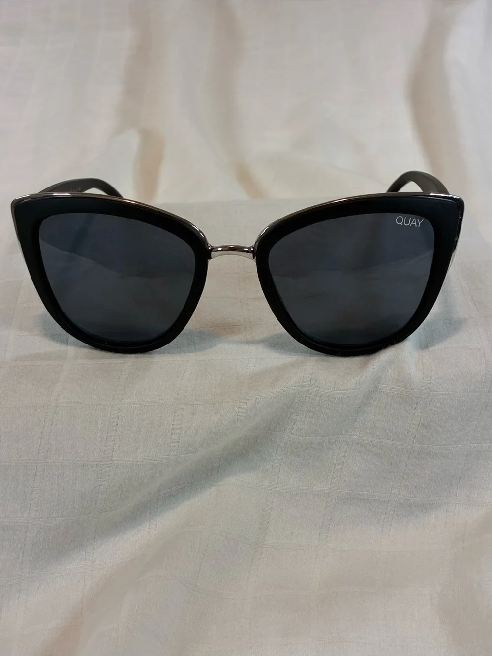 Quay Australia Black Cat-Eye Sunglasses with Dark Lenses